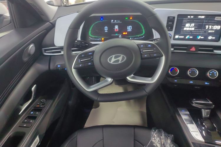 Used Hyundai Elantra 2023 1.5L CVT GLX Elite Edition