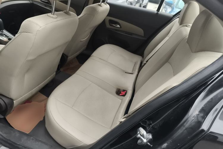 Used Chevrolet Cruze 2015 1.5L Classic SE AT
