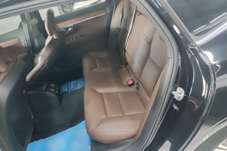 Used Volvo S90 2022 B5 Zhiyi Luxury Edition
