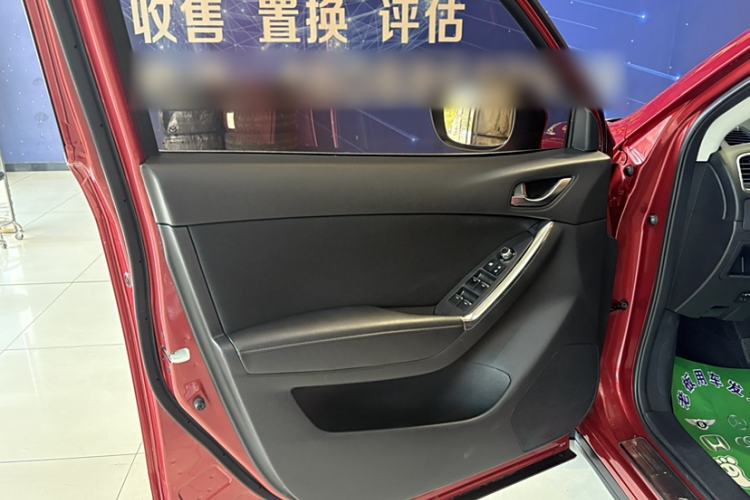 Used Mazda CX-5 2015 2.0L Automatic Two-Wheel Drive Urban Version
