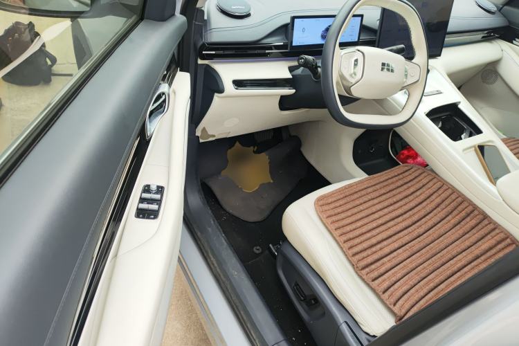 Used  E5 2024 530km Starship Edition
