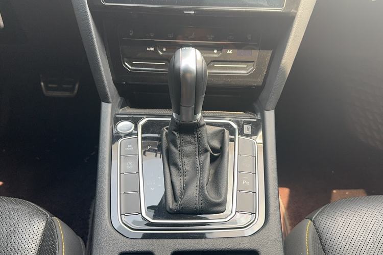 Used Volkswagen FAW-Volkswagen CC 2021 380TSI Striking Edition
