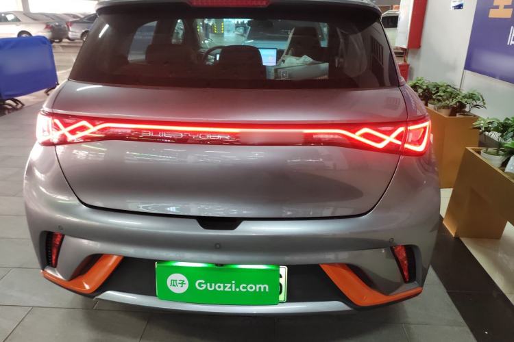 Used BYD Dolphin 2021 405 km Fashion Edition
