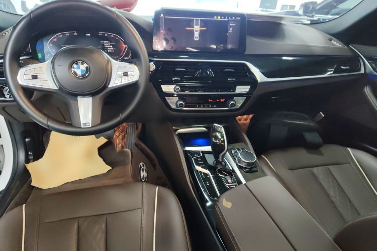 Used BMW 5 Series 2022 Second Facelift 525Li M Sport Package