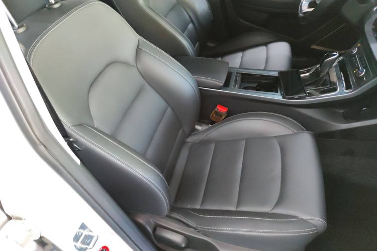 Used Geely Auto Emgrand 2019 Leading Edition 1.5L CVT Upward Asian Games Edition China VI
