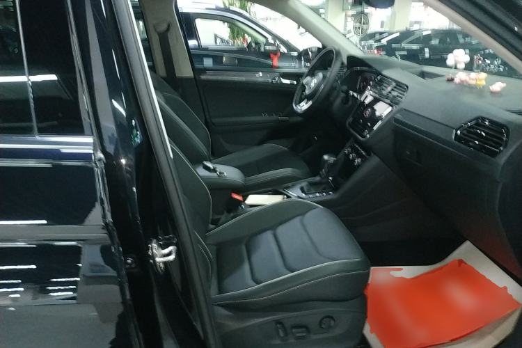 Used Volkswagen Tiguan L 2021 330TSI Automatic Two-Wheel Drive R-Line Flagship Edition
