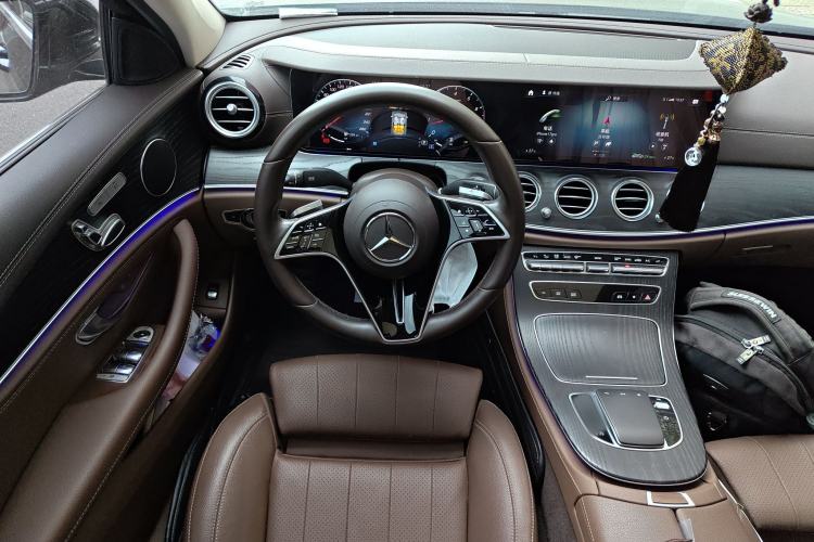 Used Mercedes-Benz E-Class 2022 Second Facelift E 300 L Fashion Edition
