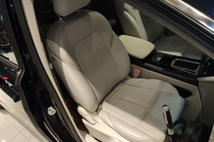 Used Buick GL8 2023 ES Lu Zun Comfort Model
