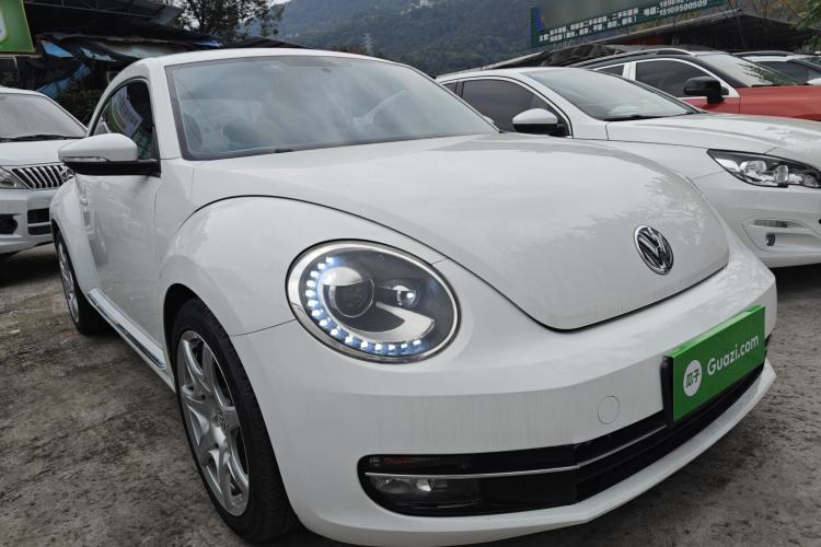Used Volkswagen Beetle 2015 180TSI model
