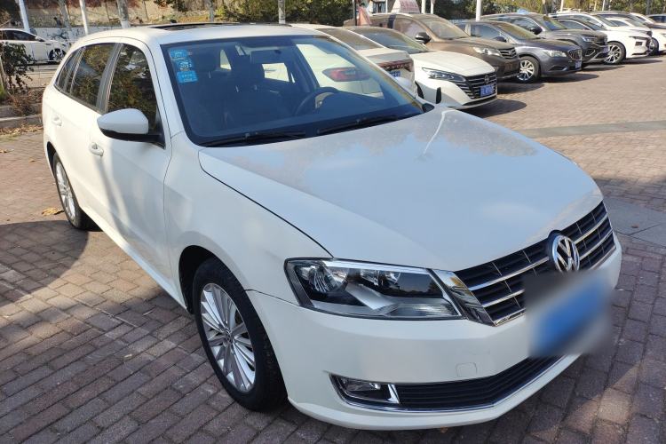 Used Volkswagen Gran Lavida 2013 1.6L Manual Comfort Model
