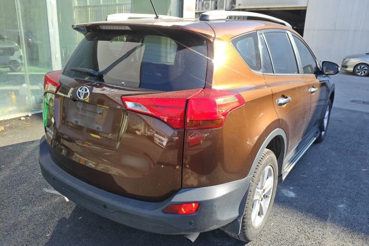 Used Toyota RAV4 2013 2.0L CVT Two-Wheel Drive Urban Edition
