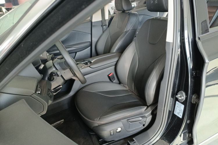 Used Hongqi E-QM5 2021 Charging Didi Edition
