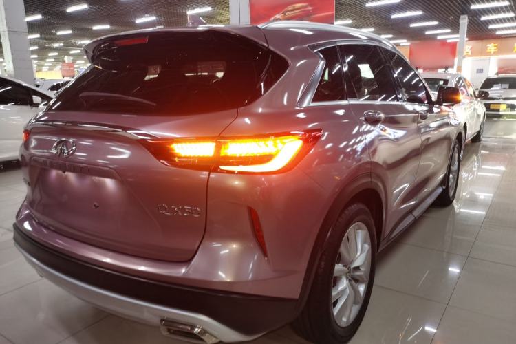 Used Infiniti QX50 2018 2.0T Two-Wheel Drive Fashion Edition