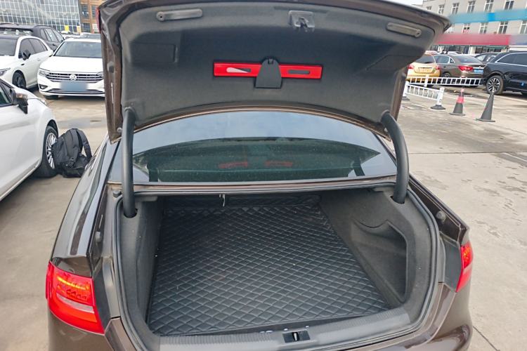 Used Audi A4L 2013 35 TFSI Automatic Standard Model
