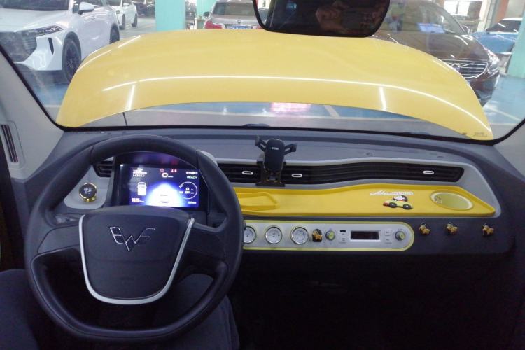 Used Wuling Hongguang MINIEV 2021 Macaron Fashion Edition Lithium-Ion Battery