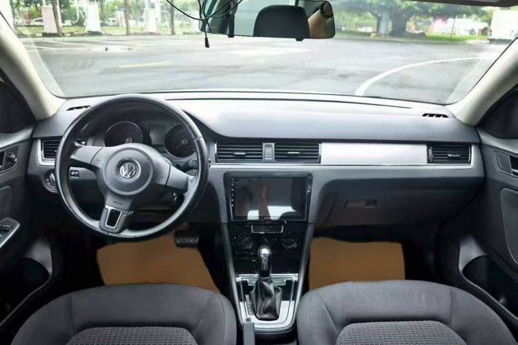 Used Volkswagen Bora 2015 Value Edition 1.6L Automatic Fashion Version