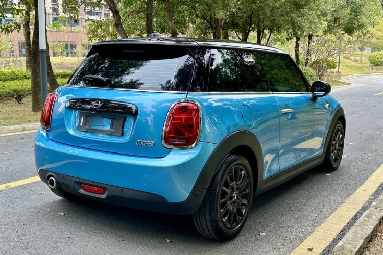 Used  MINI 2018 1.5T COOPER Classic Edition
