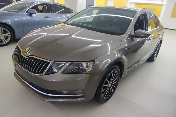 Used Skoda Octavia 2018 1.6L Automatic Luxury Edition