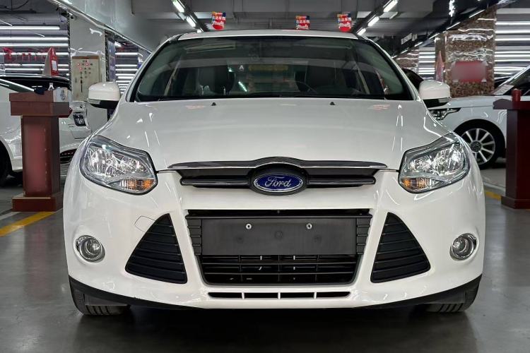 Used Ford Focus 2012 Sedan 1.6L Automatic Fashion Edition
