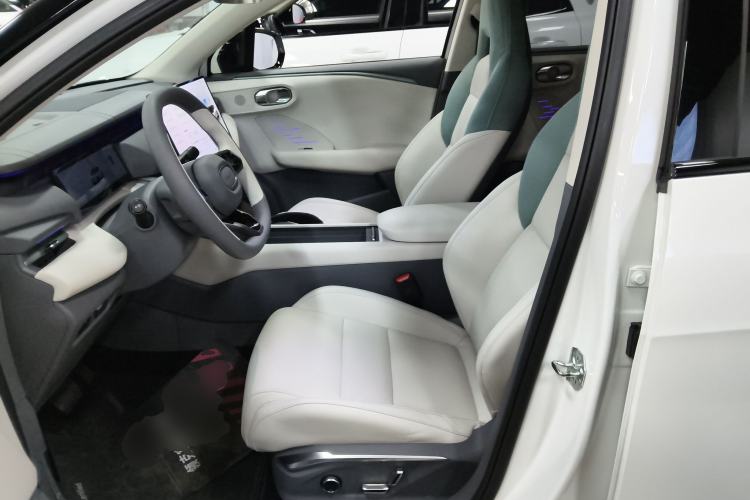 Used Lynk & Co 06 EM-P 2023 EM-P 126 Long-Range Halo