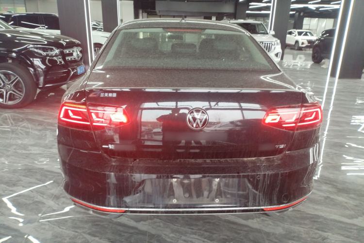 Used Volkswagen Magotan 2025 Zhongxiang Version 280TSI DSG Comfort Edition
