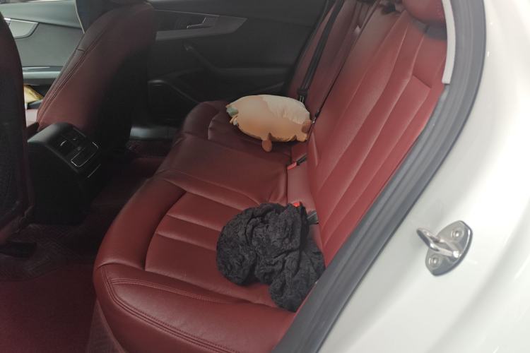 Used Audi A4L 2019 40 TFSI Ambition China VI