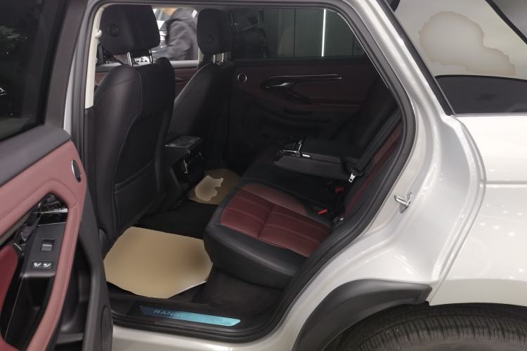 Used Land Rover Range Rover Evoque 2023 Aurora L 249 PS Luxury Edition
