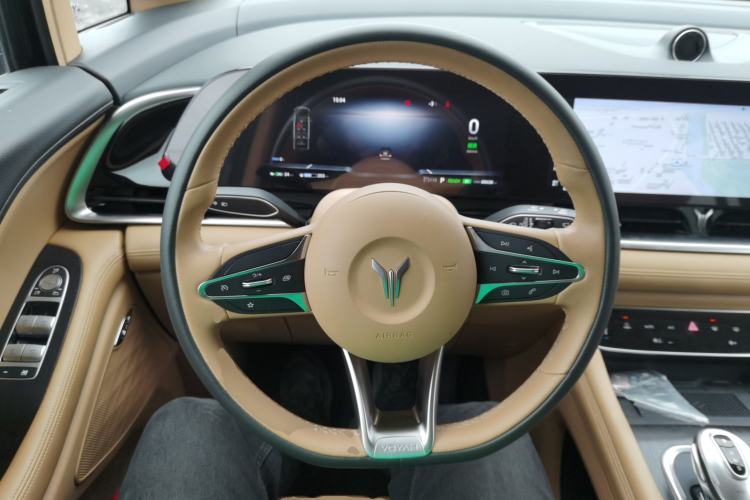 Used VOYAH Dream 2024 PHEV Extended-Range Premium Edition
