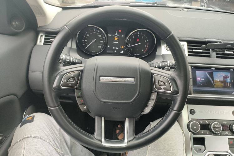 Used Land Rover Range Rover Evoque 2016 2.0T PURE Style Edition
