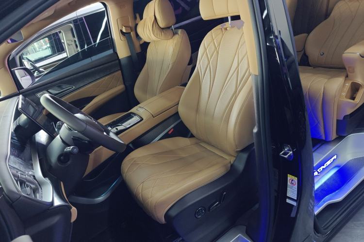 Used Denza D9 2025 Model DM-i Four-Wheel Drive Prestige Edition