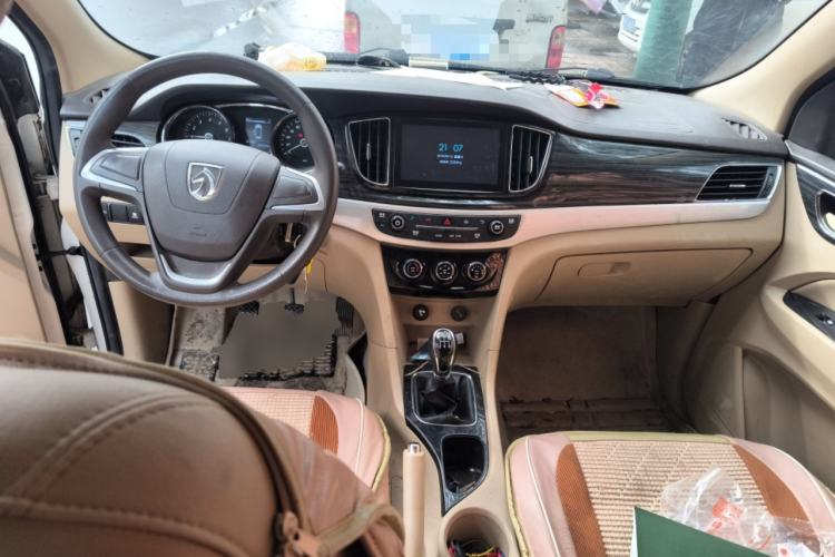 Used Baojun 730 2016 1.5L Manual Comfort Version 7 Seats China V Emission Standard
