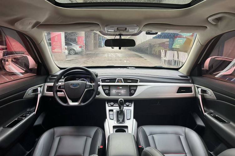 Used Geely Auto Emgrand X7 Sport 2018 1.8TD Automatic Two-Wheel Drive Smart Connect 4G Internet Edition
