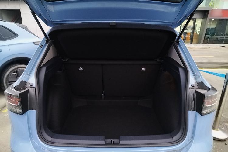 Used Volkswagen Tharu 2025 NewRui 300TSI Prestige Edition