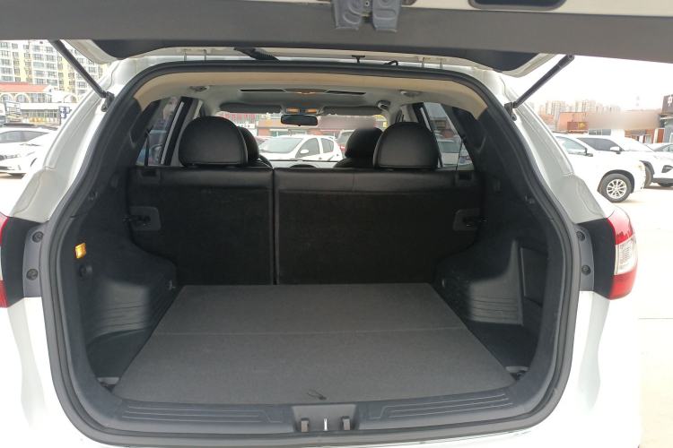 Used Hyundai ix35 2013 2.0L Automatic Two-Wheel Drive Smart GLS China IV Standard
