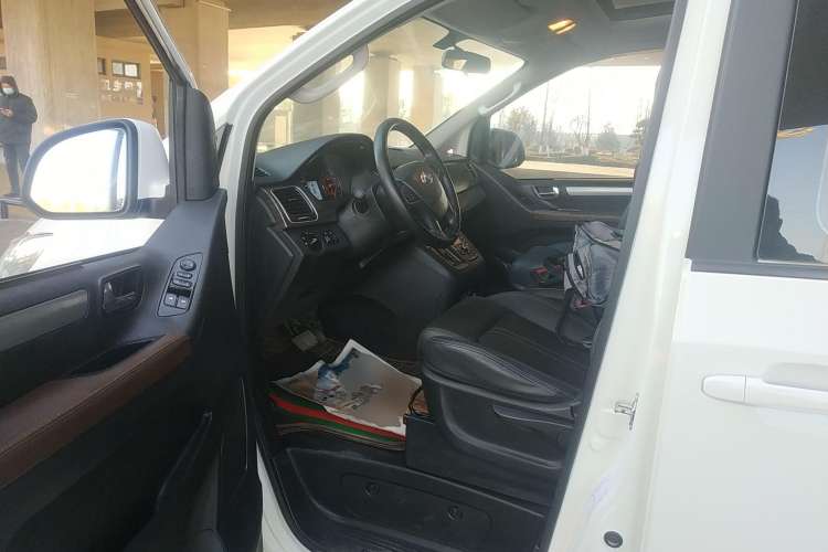 Used SAIC MAXUS G10 2019 Facelift PLUS 2.0T Automatic Elite Edition China VI
