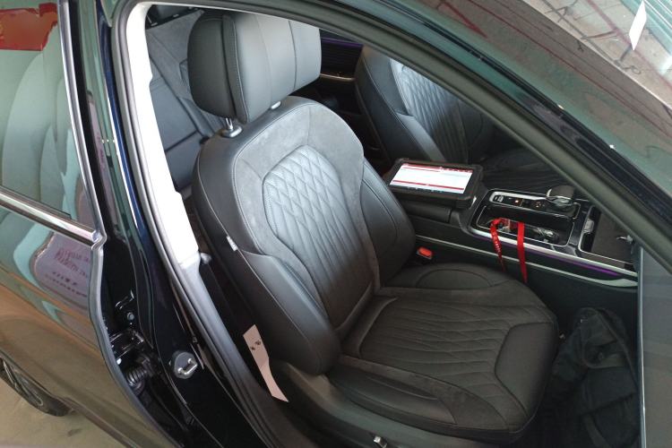 Used Hongqi HS5 2023 2.0T Four-Wheel Drive Flagship Pro Edition