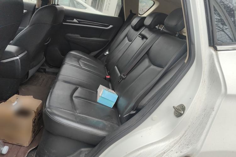 Used Dongfeng Aeolus AX7 2015 2.0L Manual Zhiyi Trim