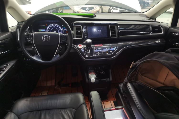 Used Honda Elysion 2019 2.0L Hybrid Luxury Edition
