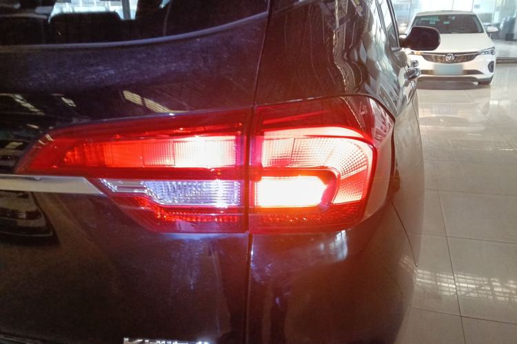 Used Haval M6 2018 1.5T DCT Two-Wheel Drive Elite Model
