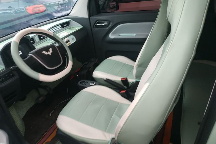 Used Wuling Hongguang MINIEV 2021 Macaron Fashion Model Lithium Iron Phosphate
