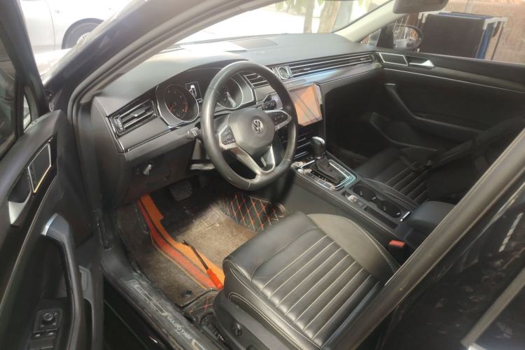 Used Volkswagen Magotan 2020 330TSI DSG Leading Model
