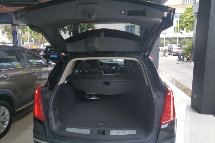 Used Cadillac XT5 2018 25T Luxury Model