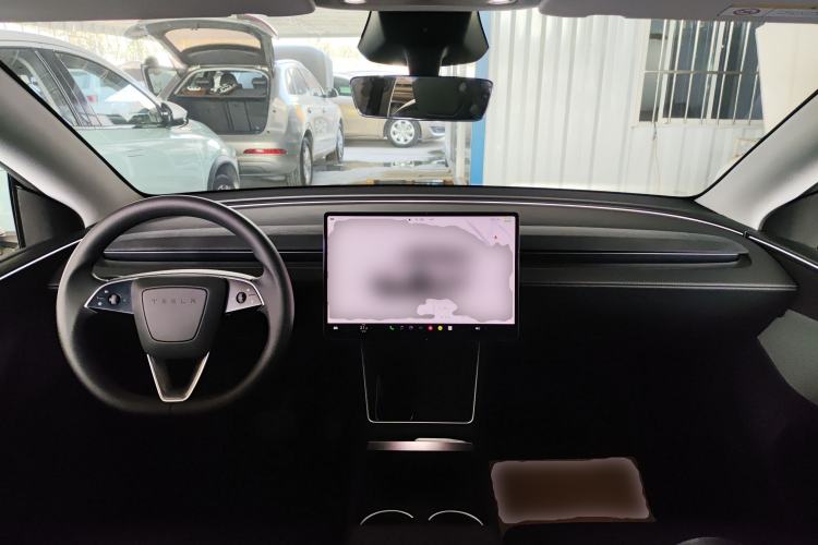 Used Tesla Model Y 2025 Rear-Wheel Drive First Edition
