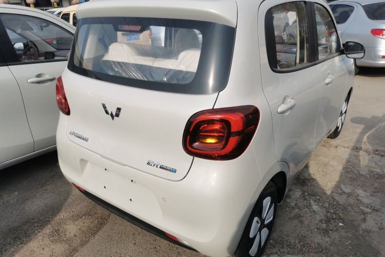 Used Wuling Hongguang MINIEV 2025 Four-Door Version Advanced Edition
