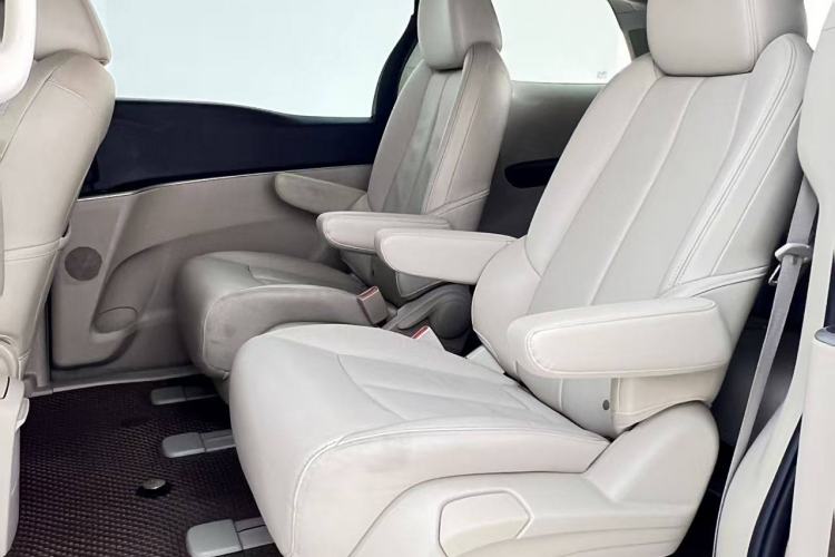 Used Buick GL8 2018 28T Luxury Model China VI Standard