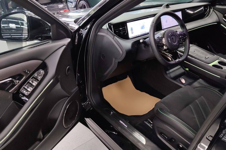 Used VOYAH FREE 2025 318 318 km Rear-Drive Touring Edition
