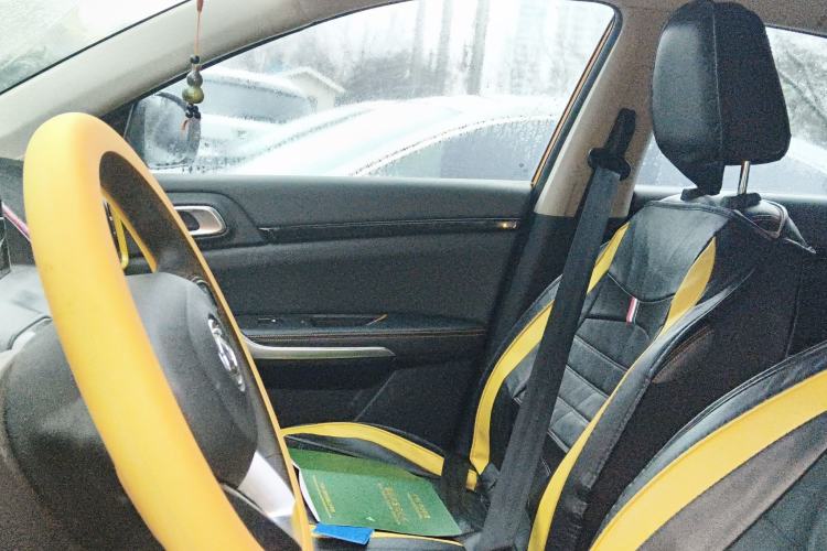 Used Dongfeng Aeolus AX4 2017 1.6L DCT Trendy Style