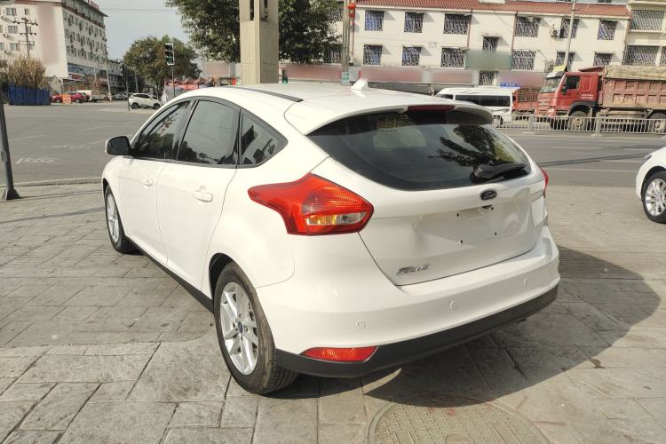 Used Ford Focus 2017 Hatchback 1.6L Manual Fashion Edition SmartDrive Version