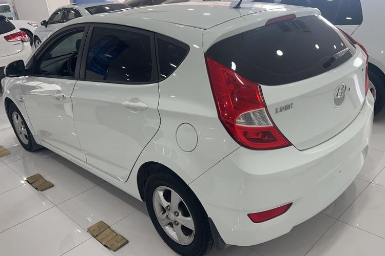 Used Hyundai Verna Ray 2014 1.4L Automatic GLX
