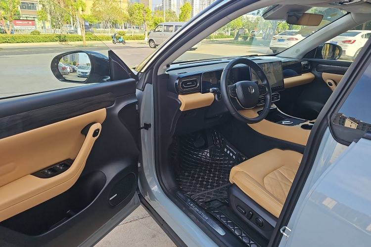 Used Leapmotor C11 2024 Range-Extended 300 Luxury Edition
